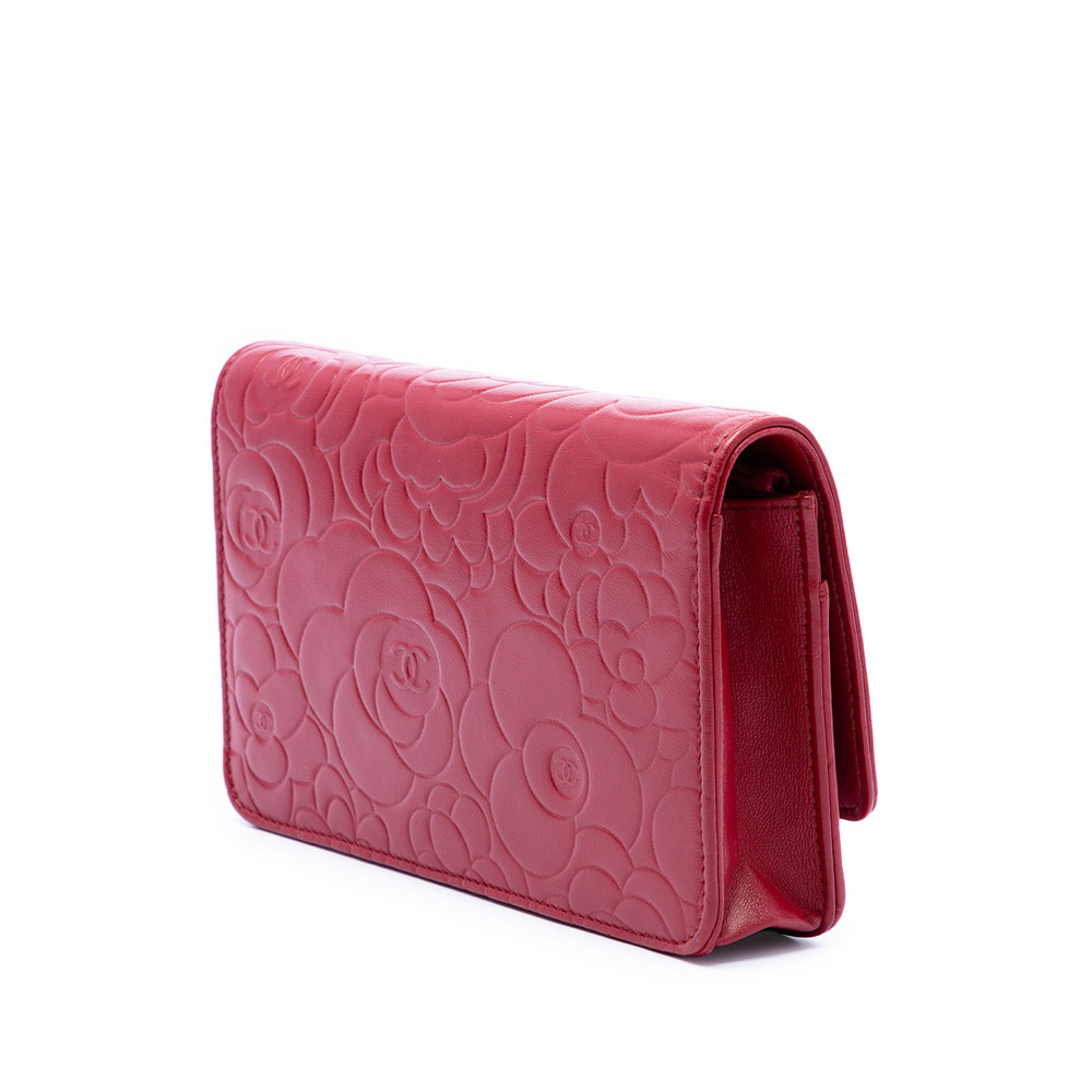 Pre-Loved Chanel CC Embossed Lambskin Camellia Wallet On Chain - Picture 2 of 7